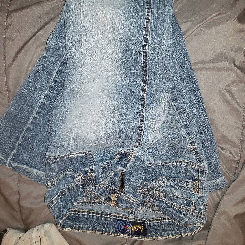 jeans